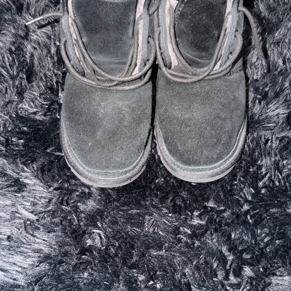 Men’s black uggs Boots